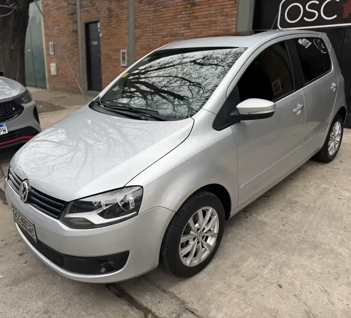 Volkswagen Fox 1.6 Highline Imotion 110 Hp 2014 - foto 1