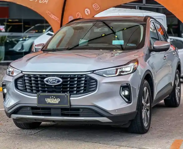 Ford Kuga 2.0 Titanium 2023 - foto 1