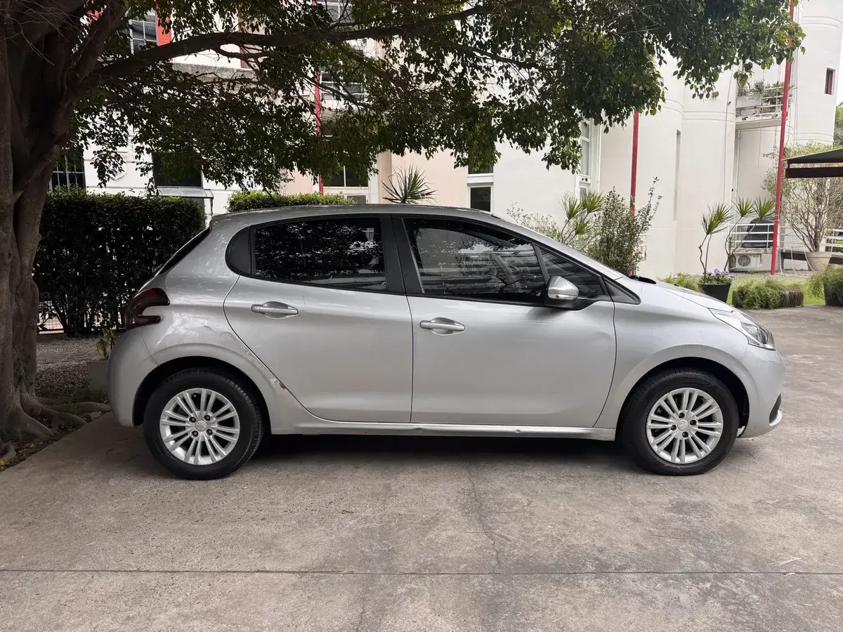Peugeot 208 1.6 Allure Smeg Tiptronic 2016 - foto 4