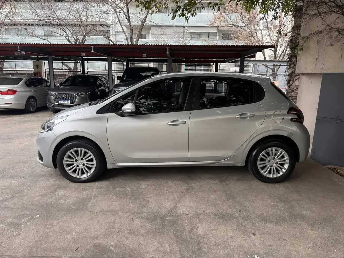 Peugeot 208 1.6 Allure Smeg Tiptronic 2016 - foto 5