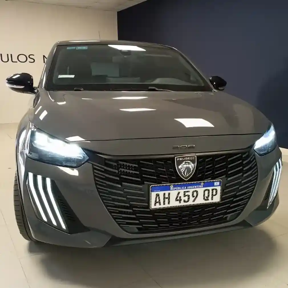 Peugeot 208 1.0 T200 Gt Cvt 2025 - foto 1