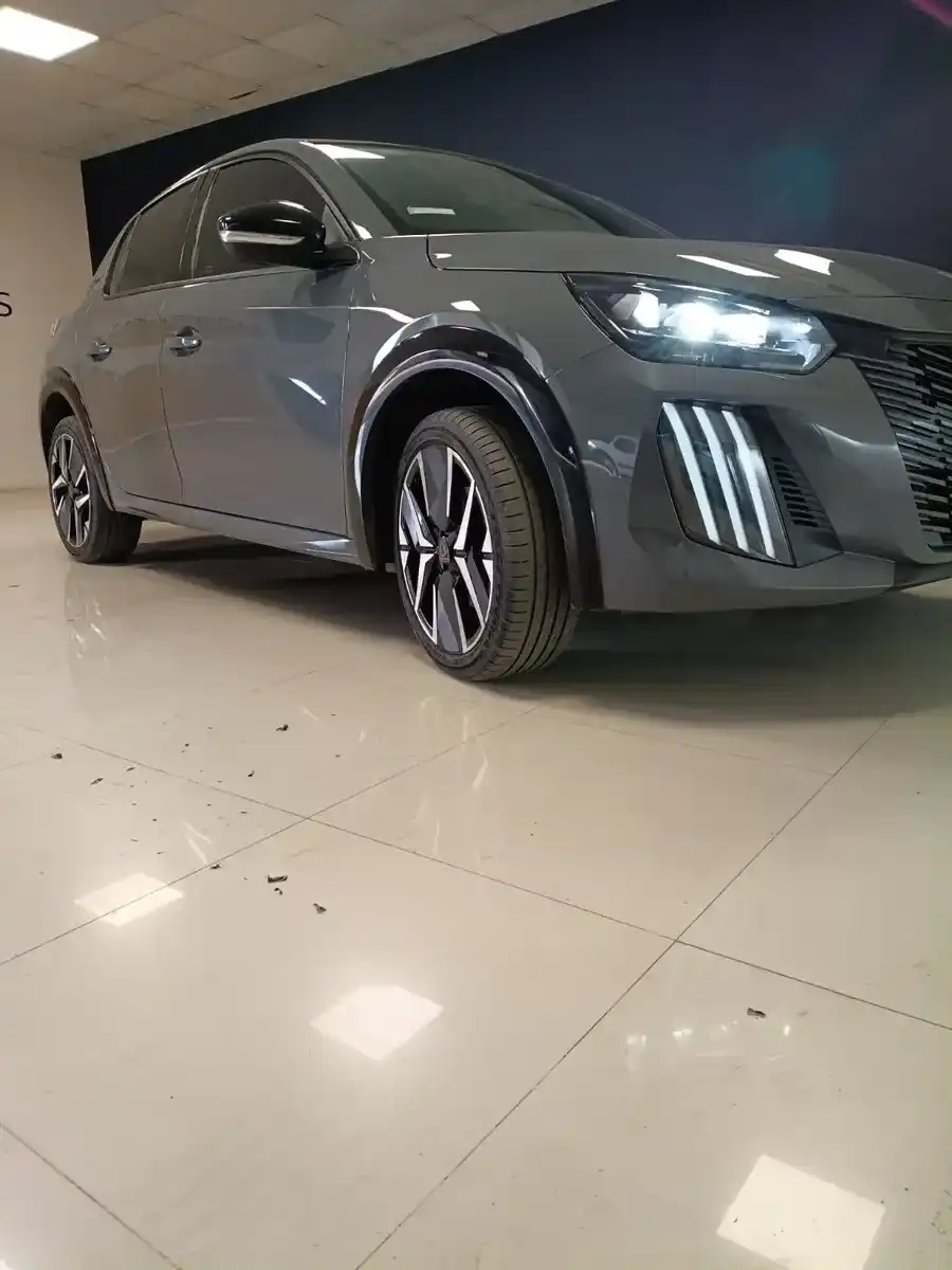 Peugeot 208 1.0 T200 Gt Cvt 2025 - foto 2