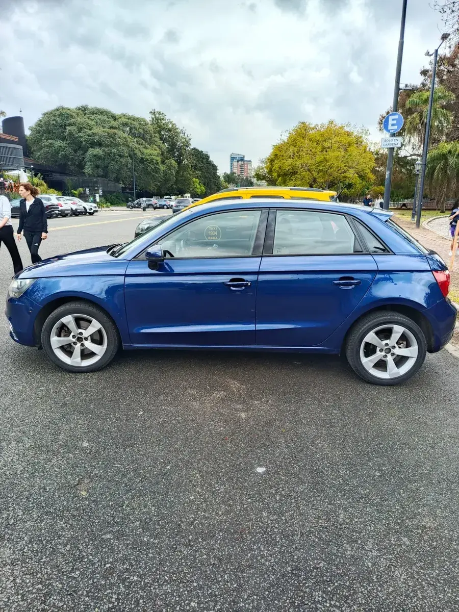 Audi A1 Sportback 1.4 Ambition Tfsi Stronic 2015 - foto 3
