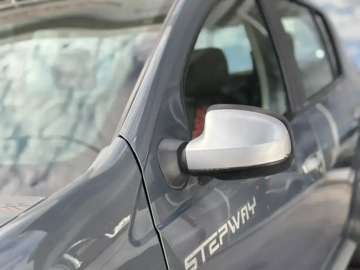 Renault Sandero Stepway 1.6 Confort 105Cv 2013 - foto 3