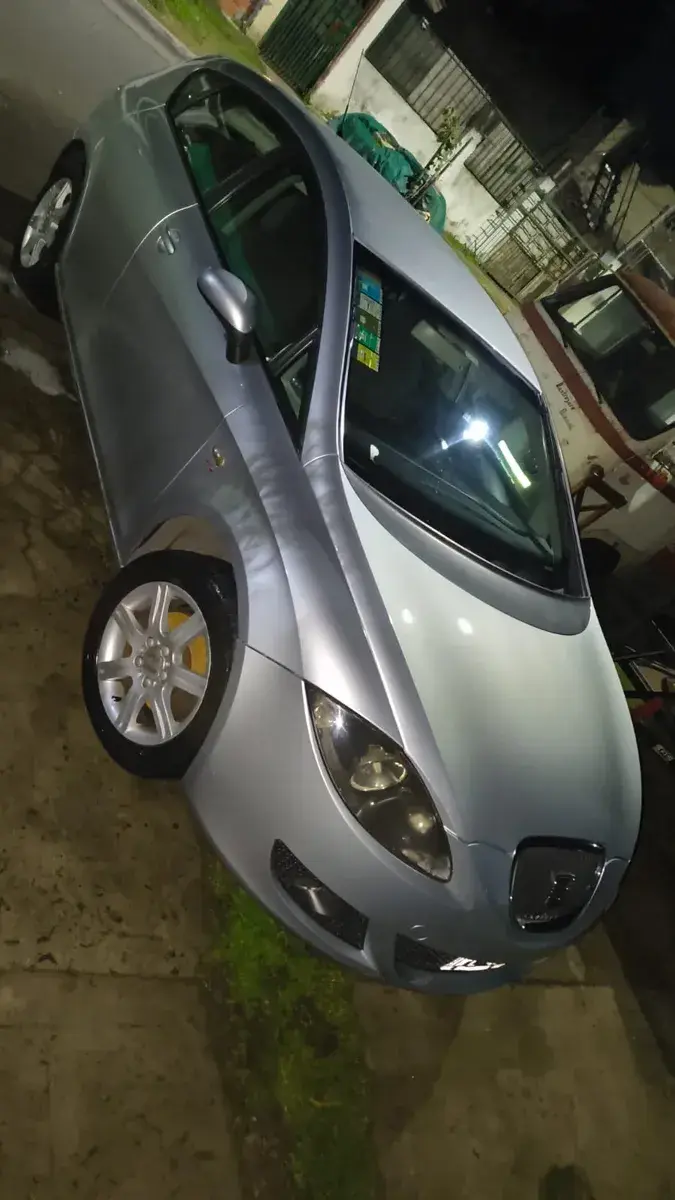 Seat Leon 2.0 I Manual 140Cv 2008 - foto 2