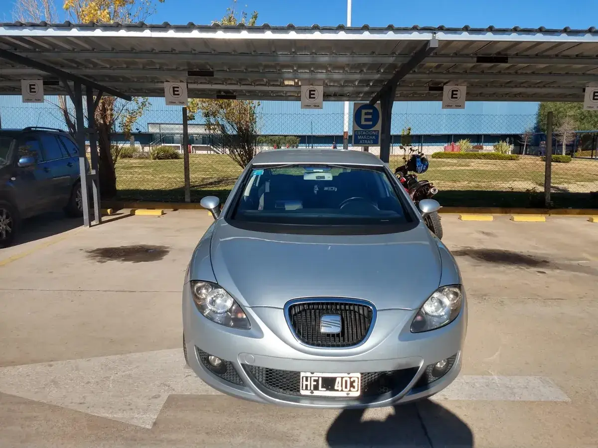 Seat Leon 2.0 I Manual 140Cv 2008 - foto 3
