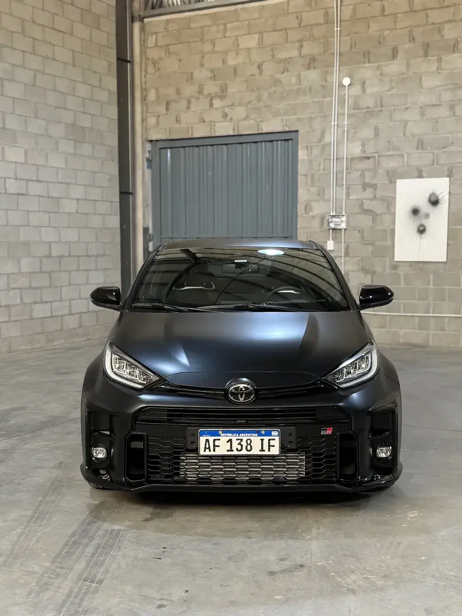 Toyota Yaris 1.6T Gr 3P 2023 - foto 2