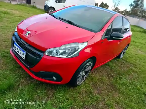 Peugeot 208 2017 - foto 1