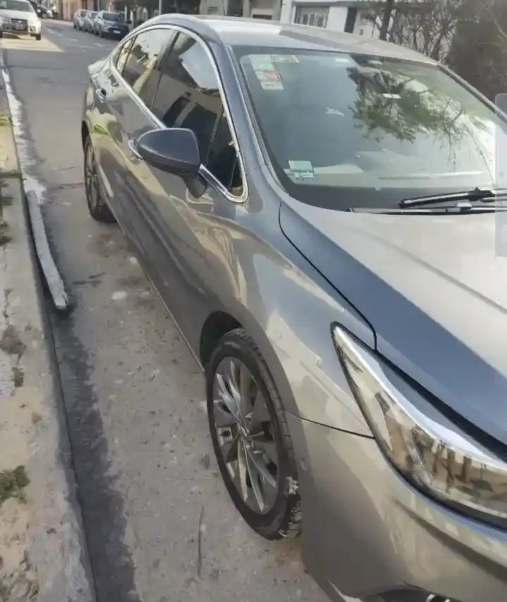 Chevrolet Cruze 5 2017 - foto 1