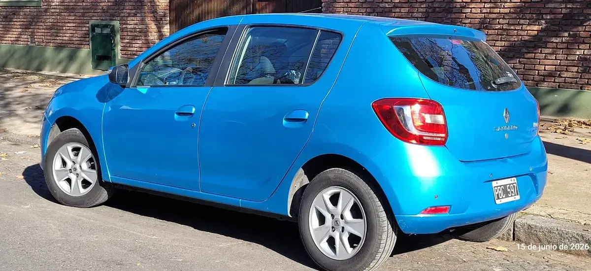 Renault Sandero 1.6 Privilege Nav 105Cv 2015 - foto 3