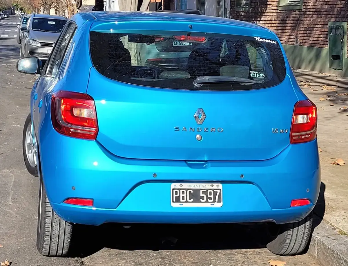 Renault Sandero 1.6 Privilege Nav 105Cv 2015 - foto 5