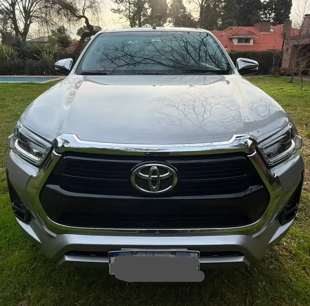 Toyota Hilux Pick-Up 2.8 Cd Srv 204Cv 4X4 At 2022 - foto 1