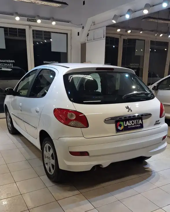 Peugeot 207 1.4 Allure 75Cv 2013 - foto 4