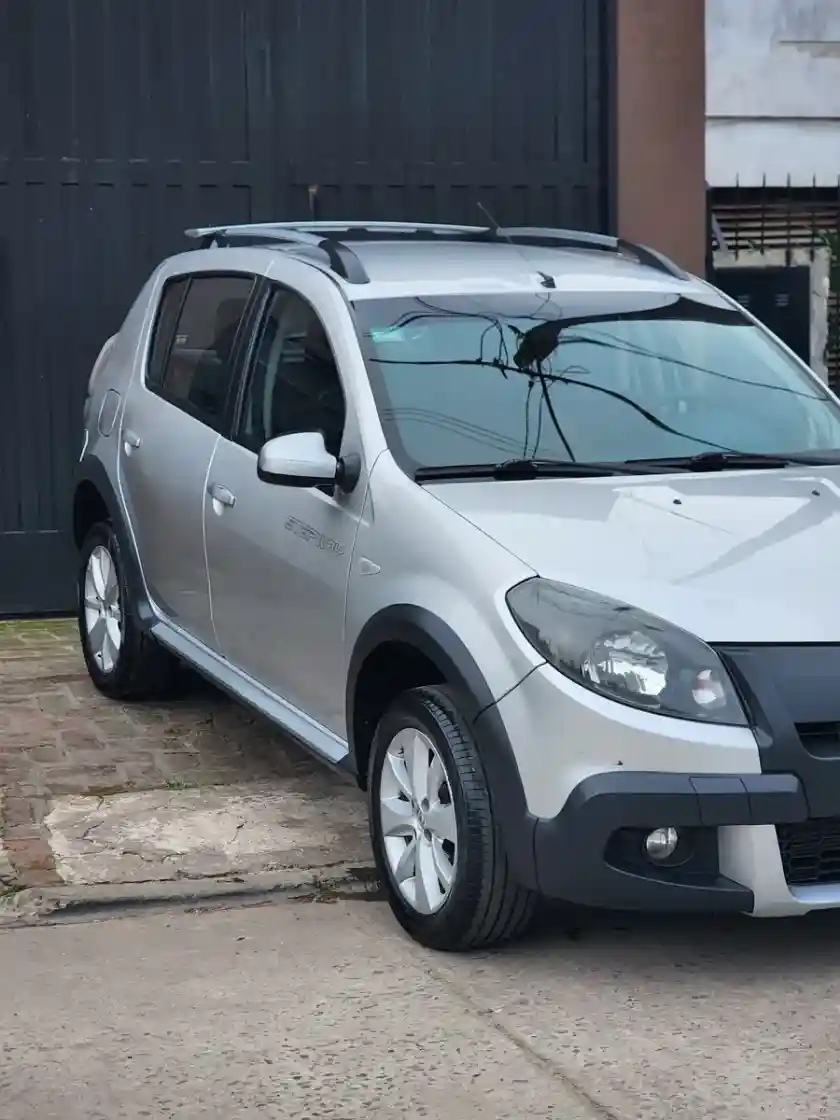 Renault Sandero Stepway 1.6 Confort 105Cv 2012 - foto 4