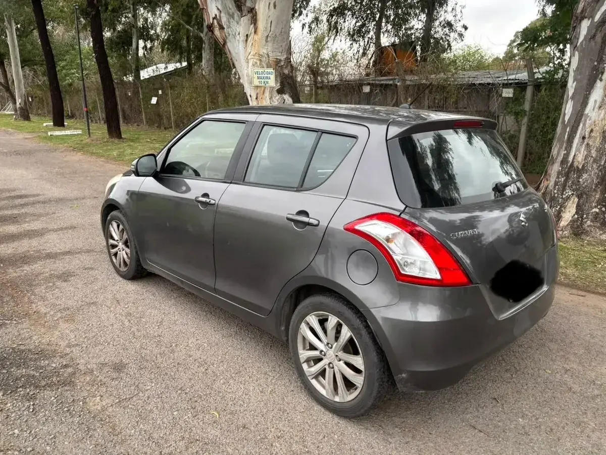 Suzuki Swift 1.4 Glx Mt 2015 - foto 3