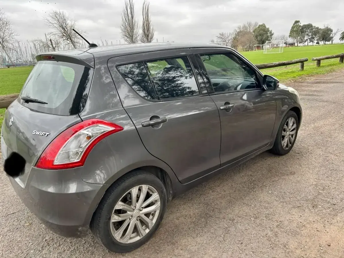 Suzuki Swift 1.4 Glx Mt 2015 - foto 5