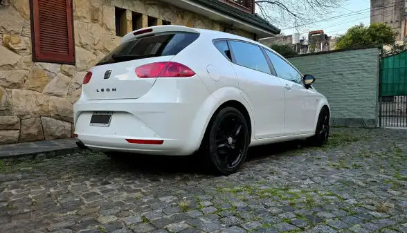 Seat Leon 1.8 Style Tsi 160Cv 2010 - foto 3