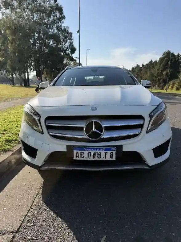 Mercedes-Benz Clase Gla 2.0 Gla250 Amg-Line 211Cv 2017 - foto 5