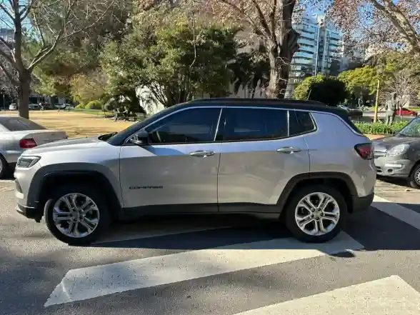 Jeep Compass Longitude Plus 1.3 T270 2021 - foto 4