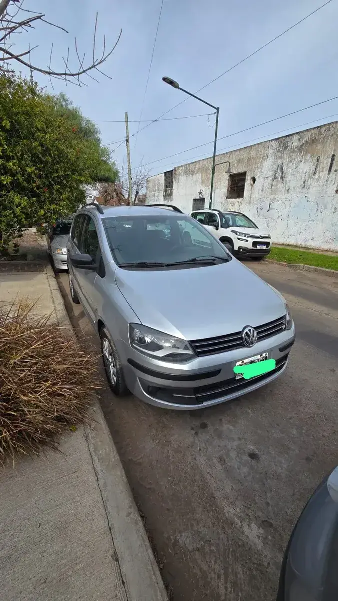 Volkswagen Suran 1.6 Trendline 11B 2012 - foto 2