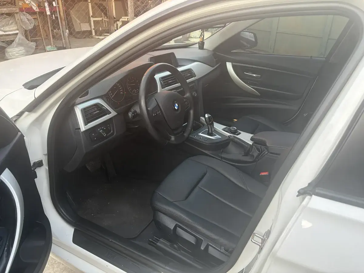 Bmw 320I 2.0 320I Sedan Executive 2013 - foto 2