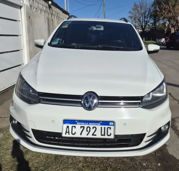 Volkswagen Suran 1.6 Highline Msi 110Cv 2018 - foto 2