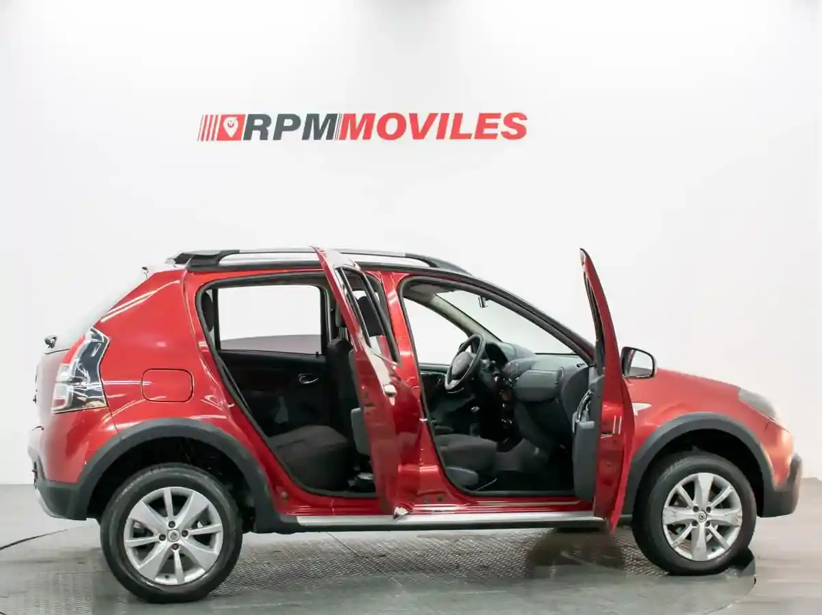 Renault Sandero Stepway 1.6 Expression 105Cv 2013 - foto 4