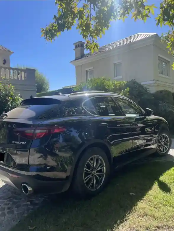 Alfa Romeo Stelvio 2.0 280Cv 2021 - foto 4