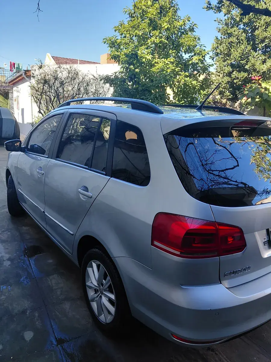 Volkswagen Suran 1.6 Highline Msi 110Cv 2015 - foto 3