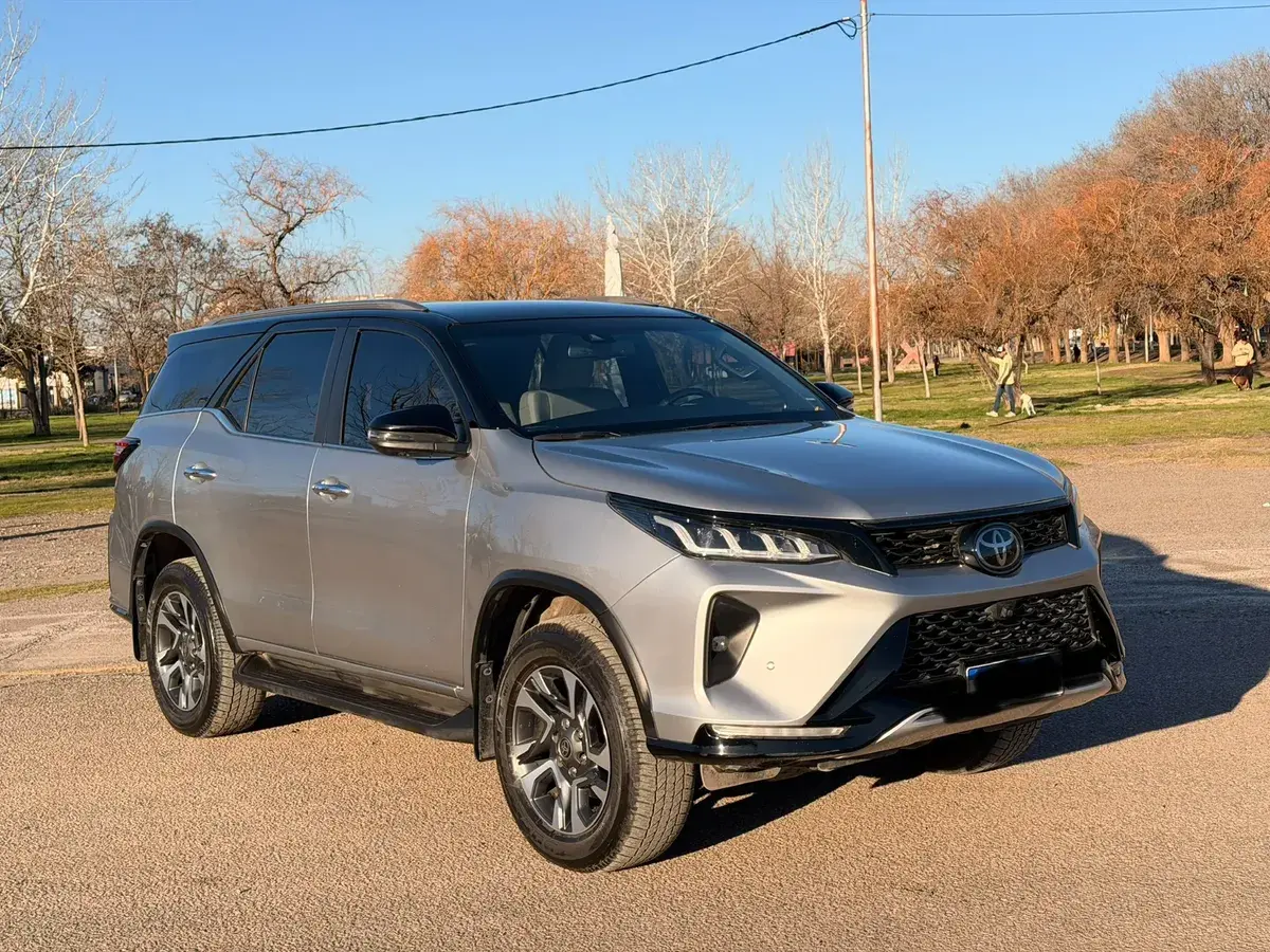 Toyota Sw4 2.8 Tdi Diamond 4X4 6At 7As 2023 - foto 5