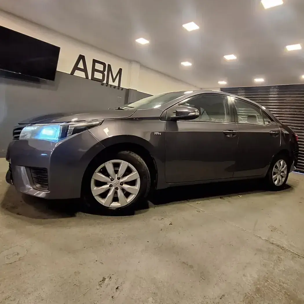 Toyota Corolla 1.8 Xli Cvt 140Cv 2017 - foto 1