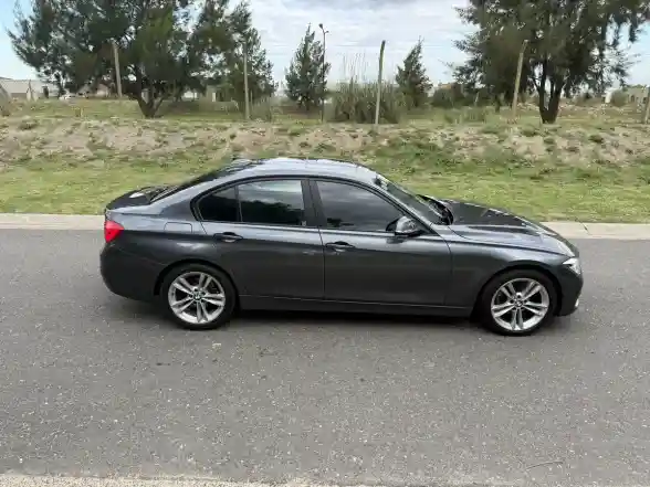 Bmw Serie 3 2.0 320I Sedan 184Cv 2016 - foto 5