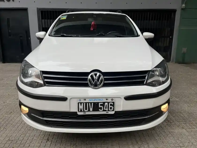 Volkswagen Suran 1.6 Highline 101Cv Cuero 2013 - foto 2
