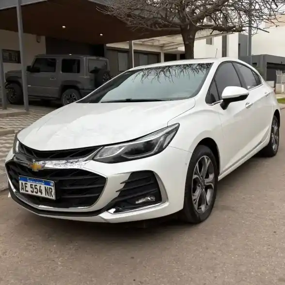 Chevrolet Cruze II 2021 - foto 1