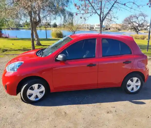 Nissan March 2020 - foto 1