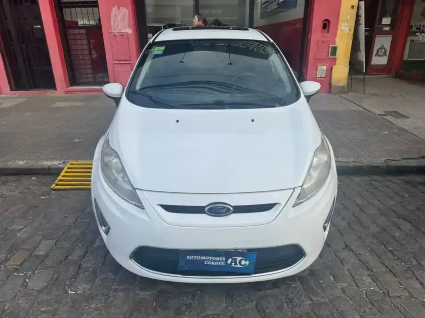Ford Fiesta Kinetic Design 1.6 Titanium 2012 - foto 2