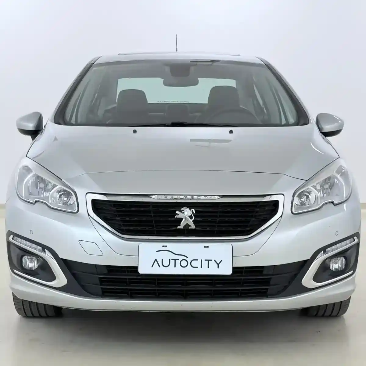 Peugeot 408 2022 - foto 1