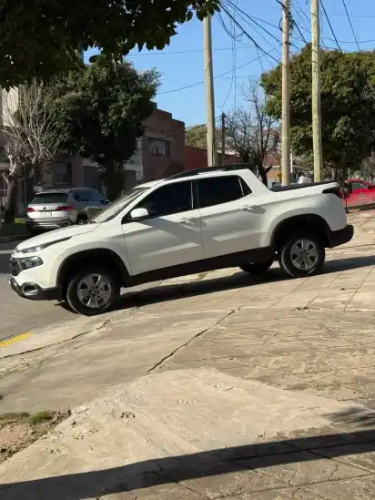 Fiat Toro 1.8 Freedom 4X2 At 2022 - foto 4