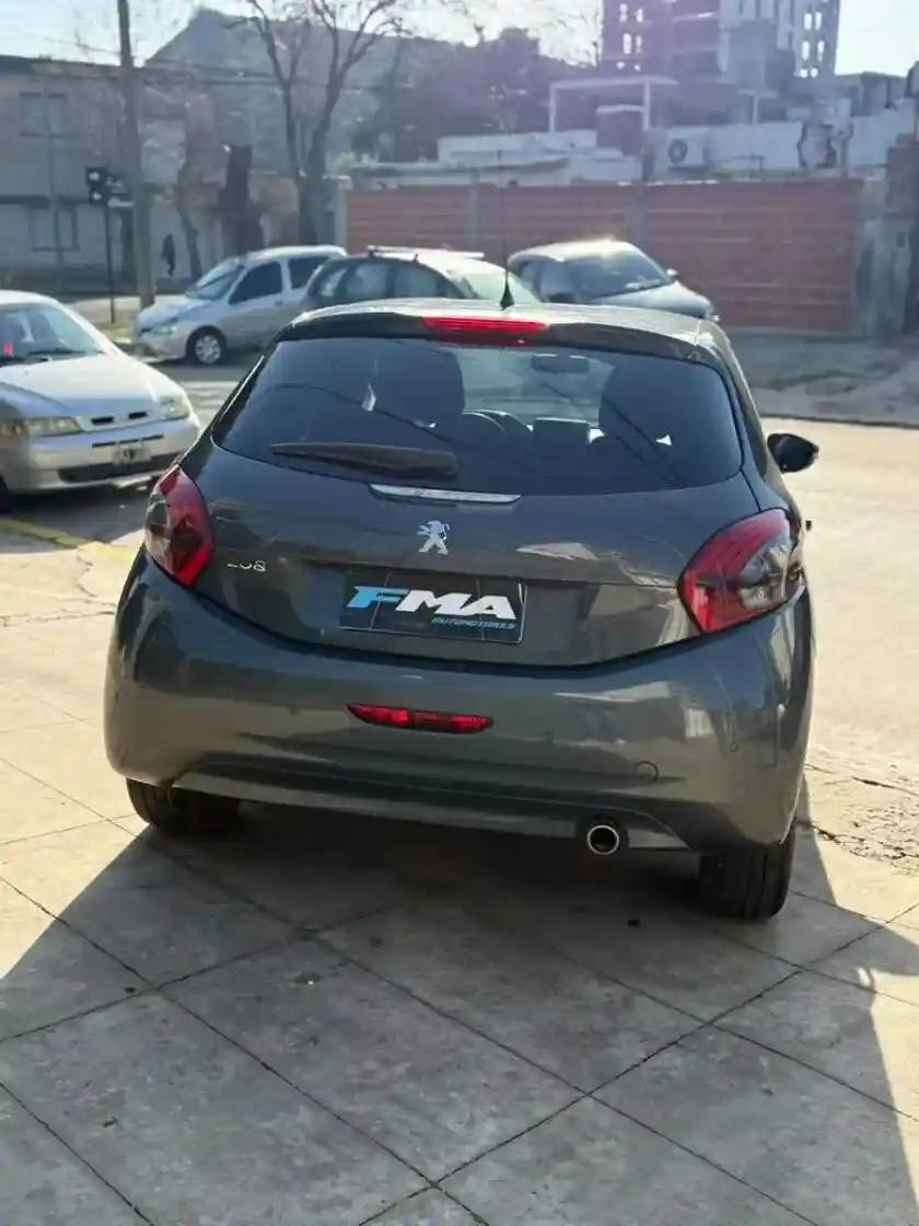 Peugeot 208 1.6 Allure 2019 - foto 2