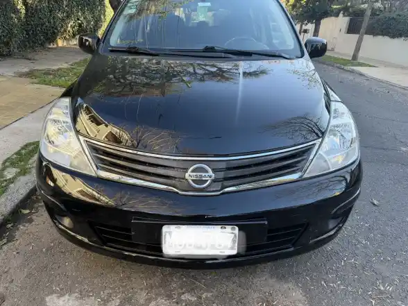 Nissan Tiida 1.8 Visia 2013 - foto 2