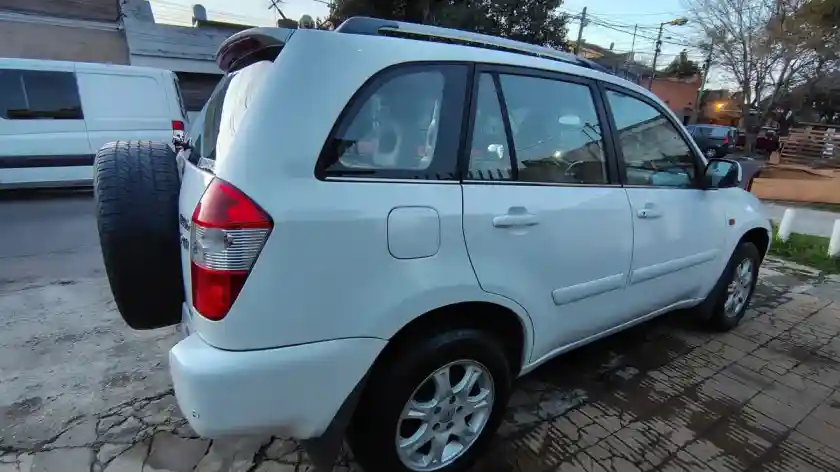 Chery Tiggo 2.0 Luxury 4X4 127Cv 2012 - foto 3