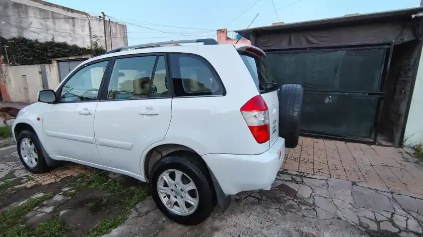 Chery Tiggo 2.0 Luxury 4X4 127Cv 2012 - foto 4