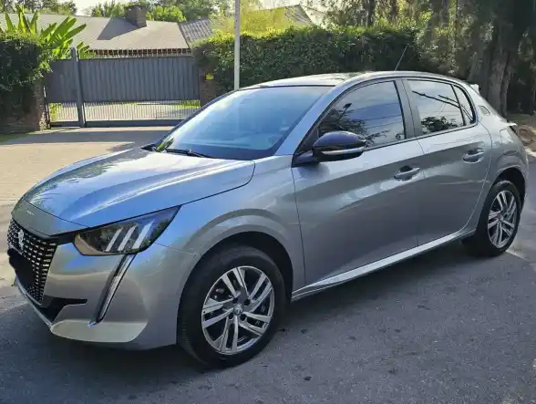 Peugeot 208 1.6L Feline Tiptronic 2023 - foto 1