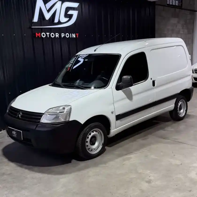 Citroën Berlingo Furgon 1.6 Bussines Hdi 92Cv 2023 - foto 1