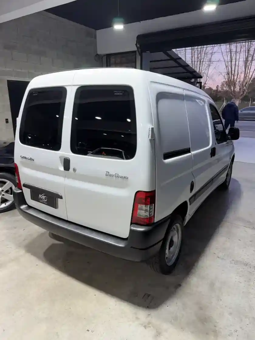 Citroën Berlingo Furgon 1.6 Bussines Hdi 92Cv 2023 - foto 4