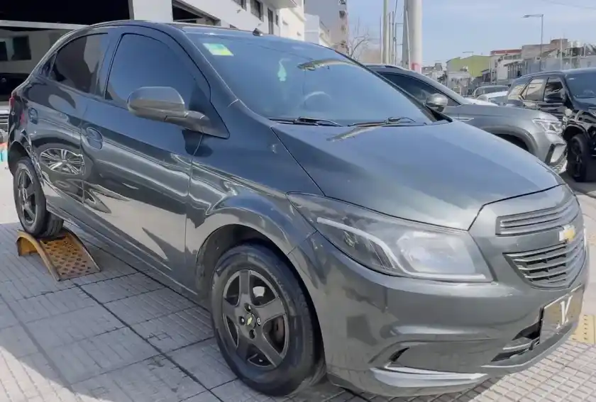 Chevrolet Onix 1.4 Joy Ls 98Cv 2018 - foto 4