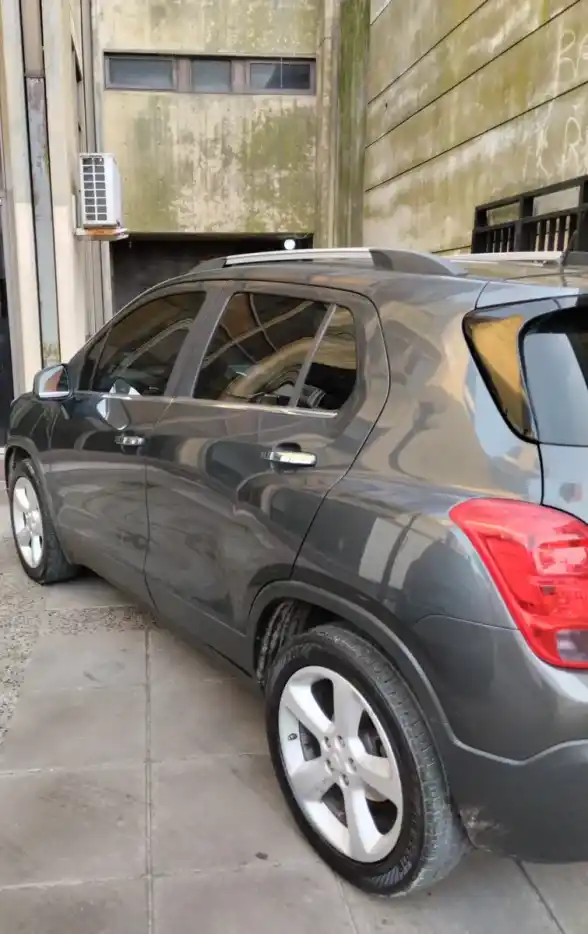 Chevrolet Tracker 1.8 Ltz+ Awd At 140Cv 2016 - foto 2