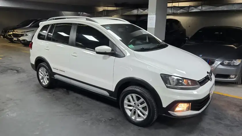 Volkswagen Suran Cross 1.6 Highline Msi 110Cv 2016 - foto 2