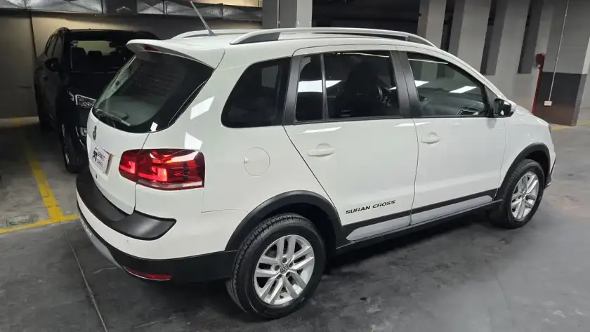 Volkswagen Suran Cross 1.6 Highline Msi 110Cv 2016 - foto 4