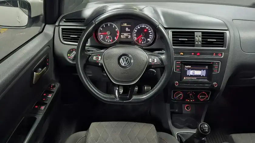 Volkswagen Suran Cross 1.6 Highline Msi 110Cv 2016 - foto 5